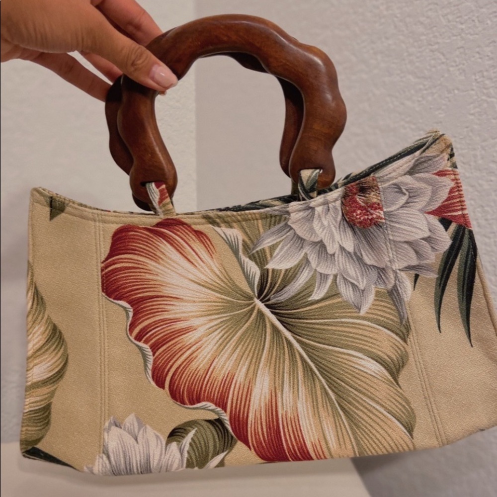 Tropical Purse with Wood Handles